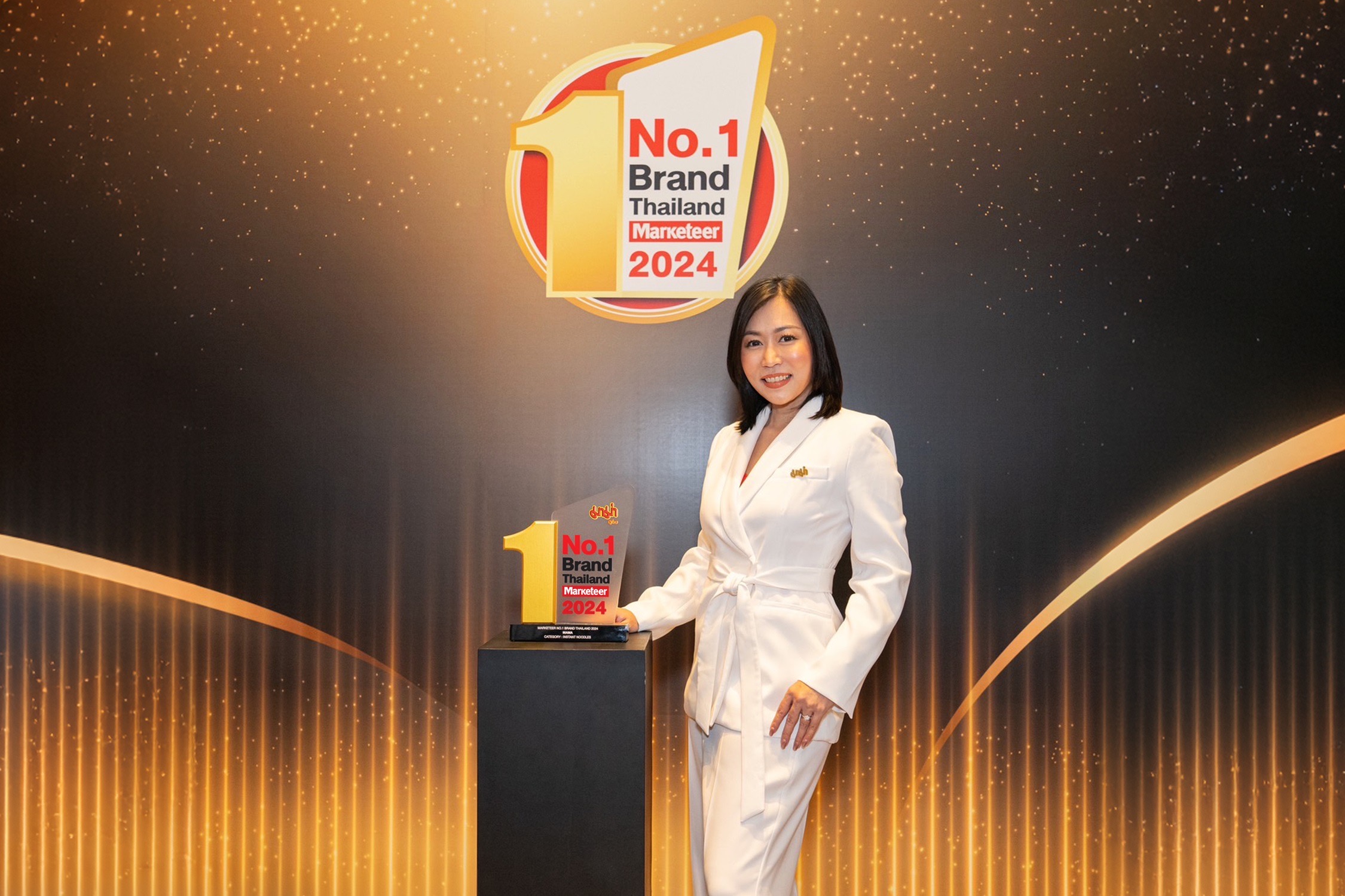 ตอกย้ำผู้นำแบรนด์บะหมี่กึ่งสำเร็จรูปที่ 1 ในใจคนไทย “มาม่า” คว้ารางวัล No.1 Brand 13 ปีต่อเนื่อง