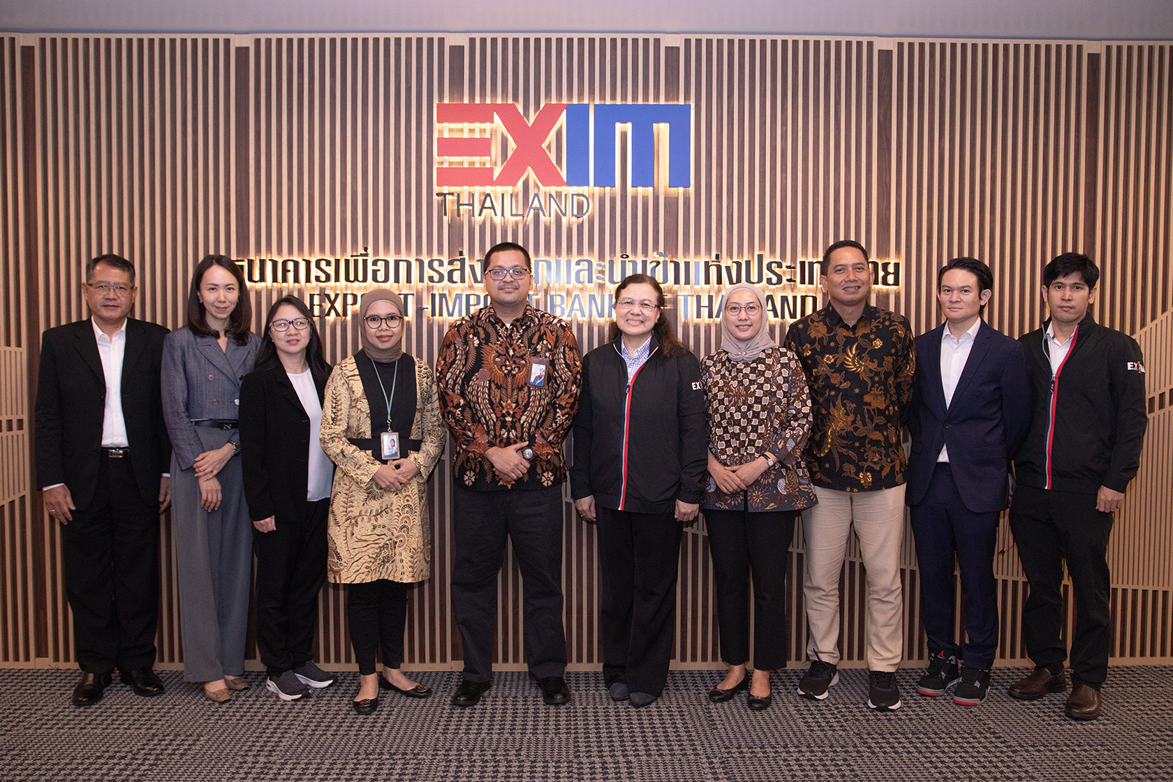 EXIM BANK แลกเปลี่ยนข้อมูลความรู้กับ Indonesia Eximbank