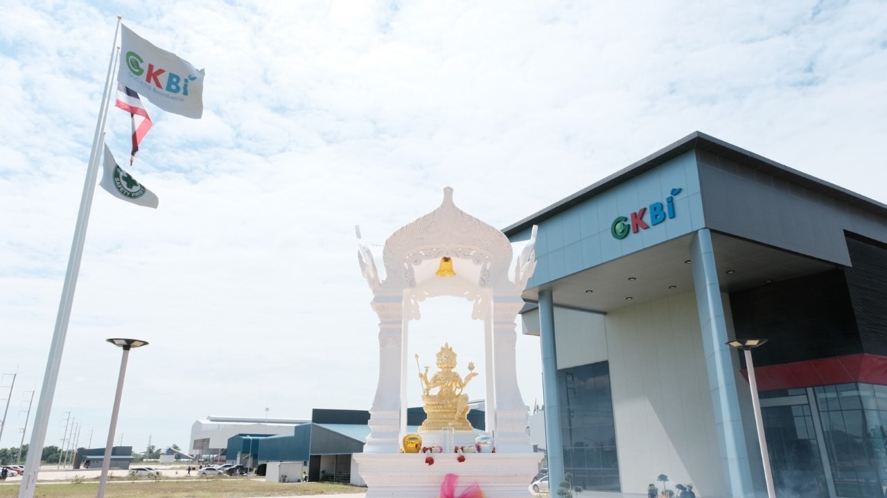 ผู้บริหารกลุ่ม KTIS และ GGC ทำพิธีตั้งศาลพระพรหม