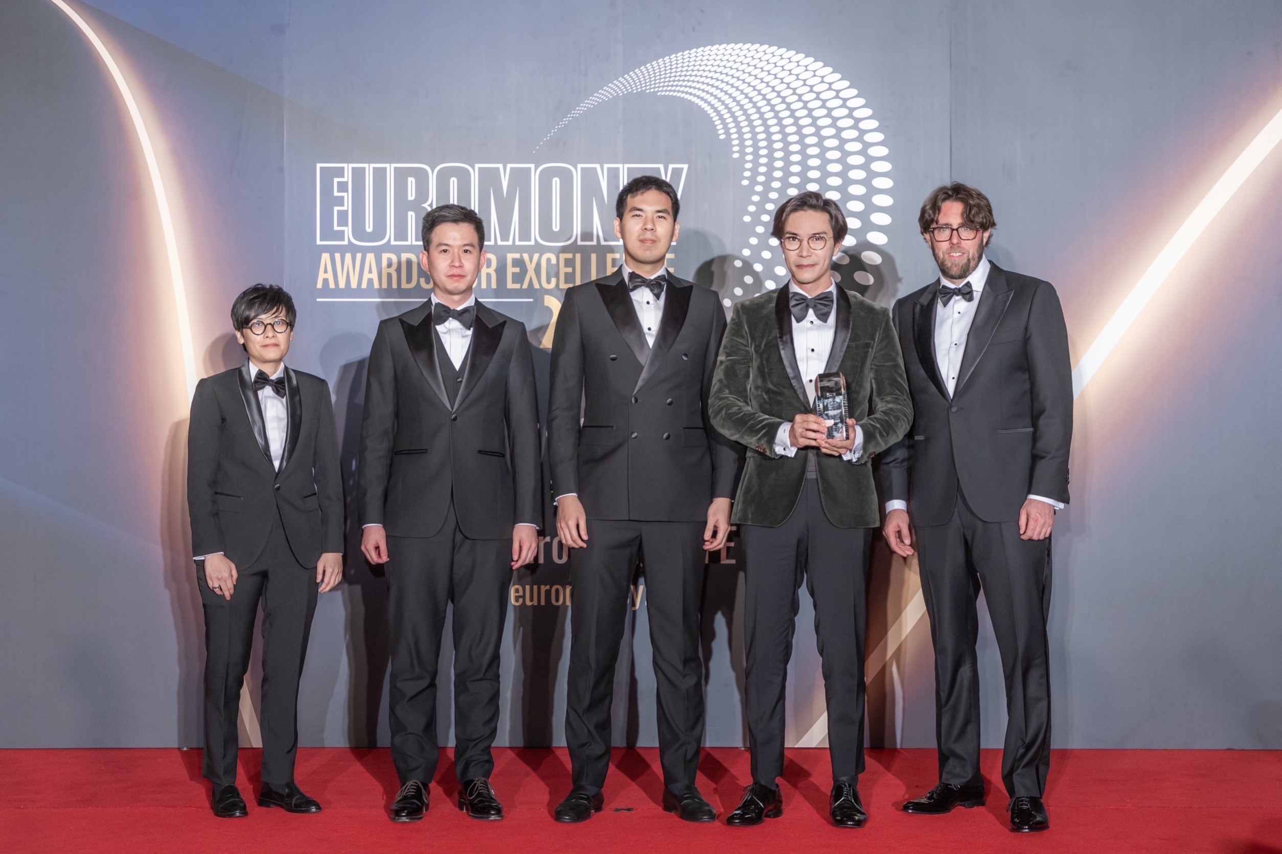 บล.เกียรตินาคินภัทร คว้ารางวัล Best Investment Bank in Thailand จาก Euromoney